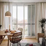 Domizia - 2 Bedrooms And Pool In Avenidas Novas Appartement Lissabon