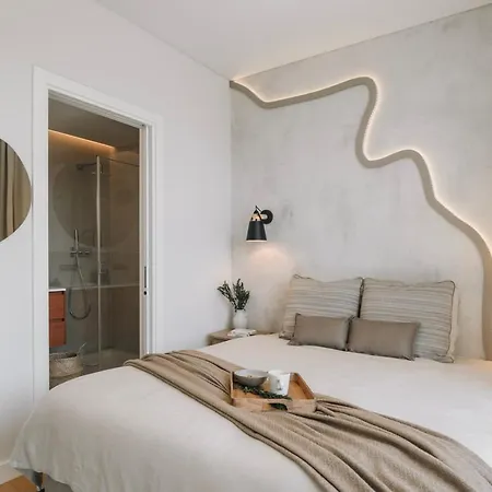 Domizia - 2 Bedrooms And Pool In Avenidas Novas * Lissabon