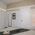 アパート Domizia - 2 Bedrooms And Pool In Avenidas Novas リスボン