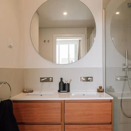 Domizia - 2 Bedrooms And Pool In Avenidas Novas Apartmán *