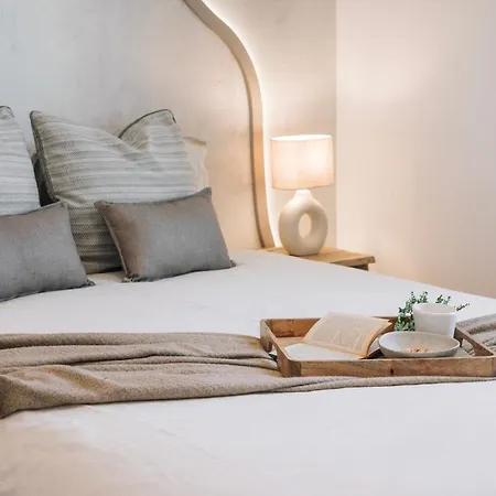 Domizia - 2 Bedrooms And Pool In Avenidas Novas * ליסבון