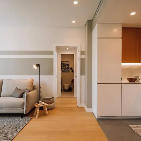 Апартаменти Domizia - 2 Bedrooms And Pool In Avenidas Novas